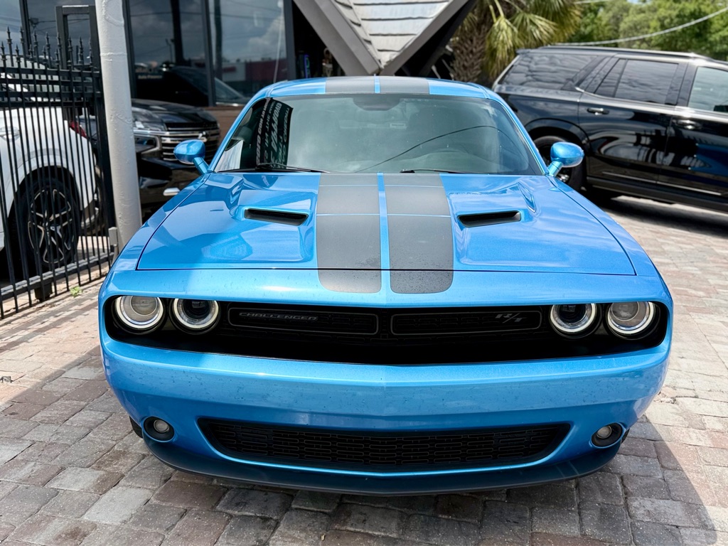 Photo 4 of this DODGE CHALLENGER