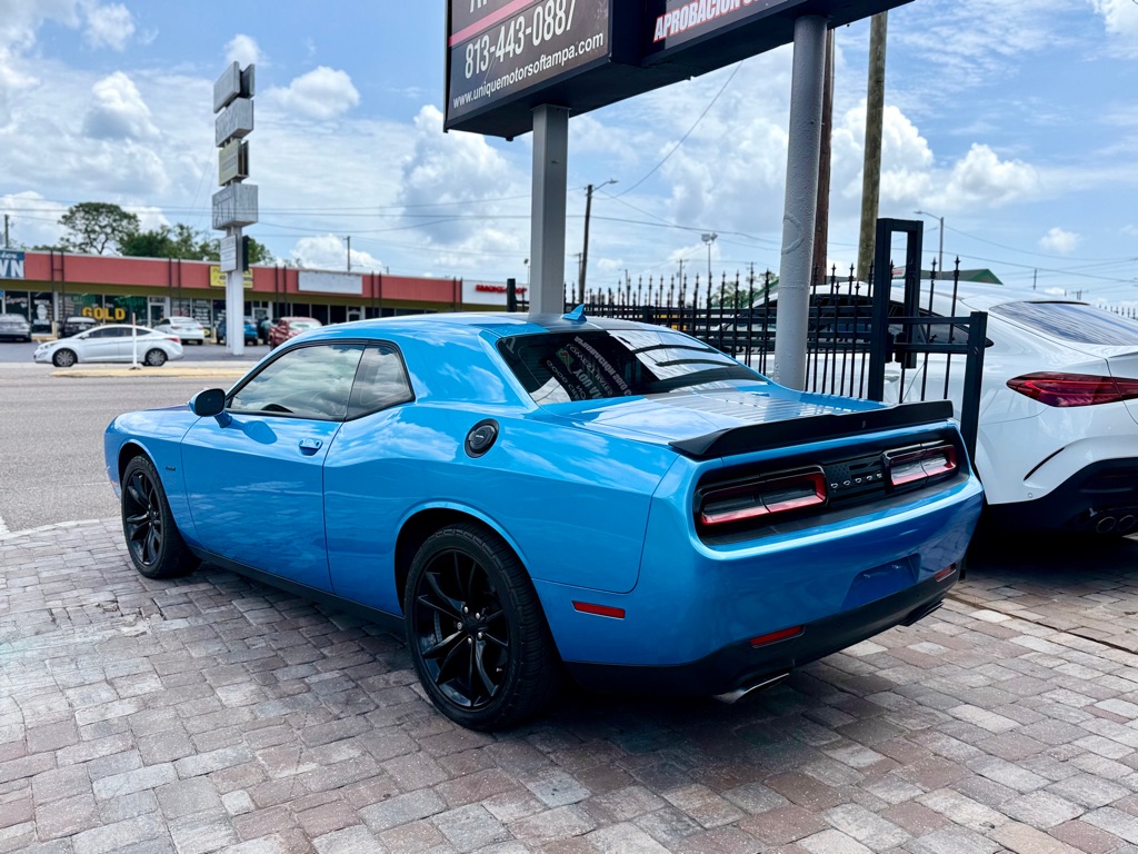 Photo 7 of this DODGE CHALLENGER