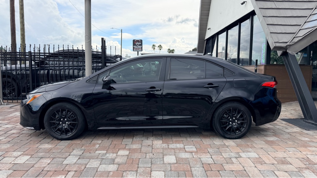 Photo 8 of this TOYOTA COROLLA
