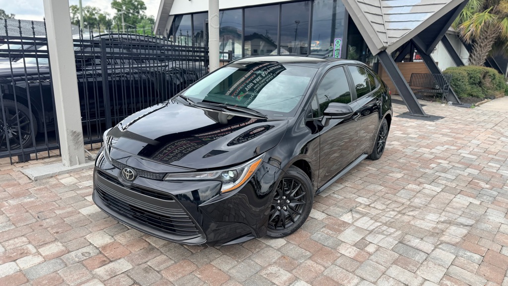 Photo 2 of this TOYOTA COROLLA