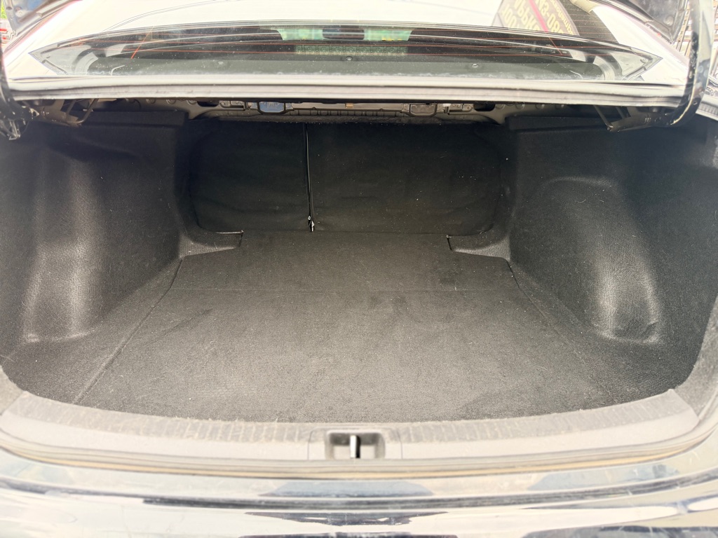 Photo 28 of this TOYOTA COROLLA