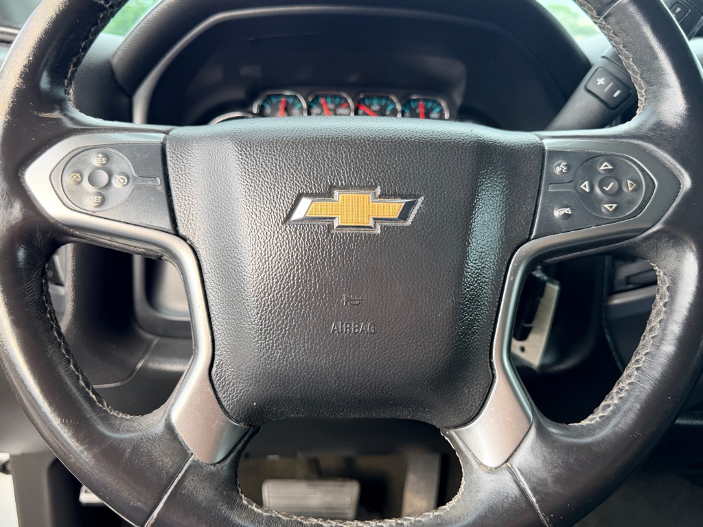 Photo 17 of this CHEVROLET SILVERADO 1500