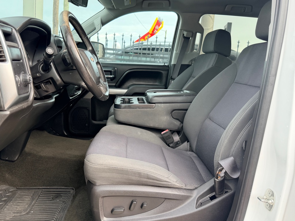 Photo 13 of this CHEVROLET SILVERADO 1500