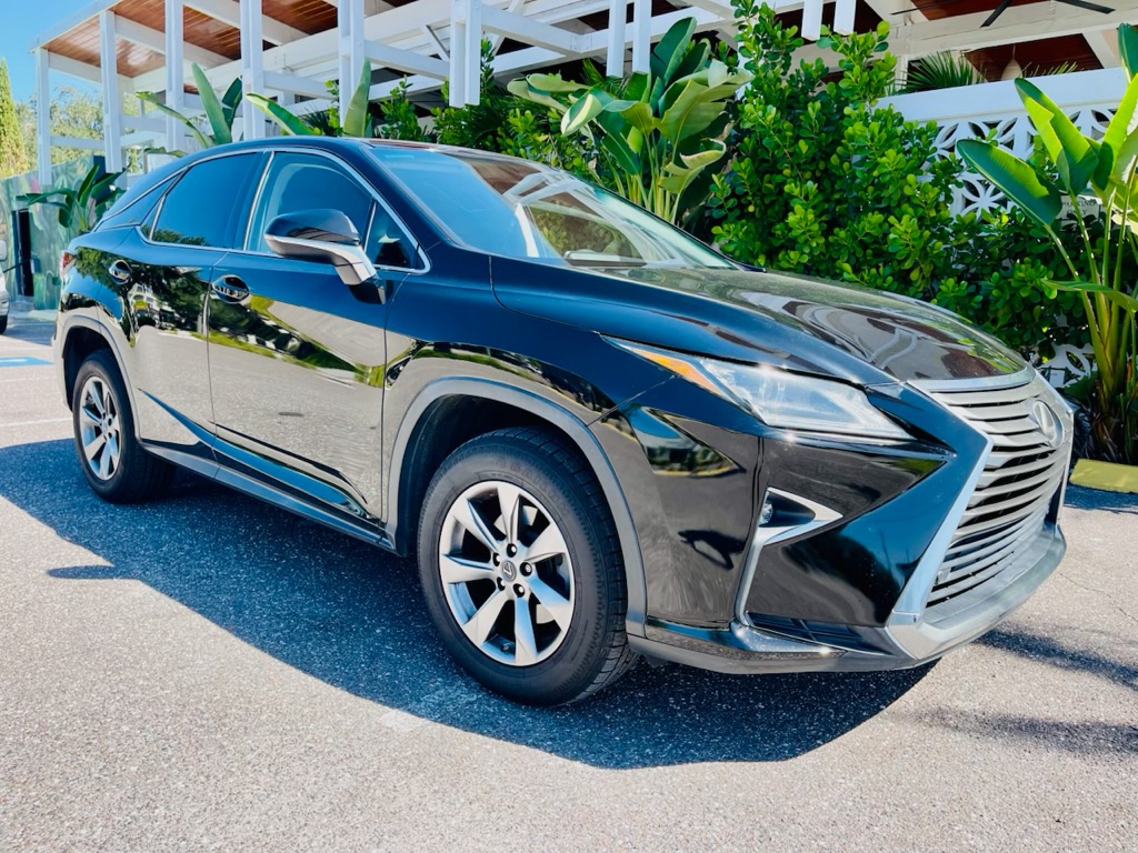 Photo 15 of this LEXUS RX