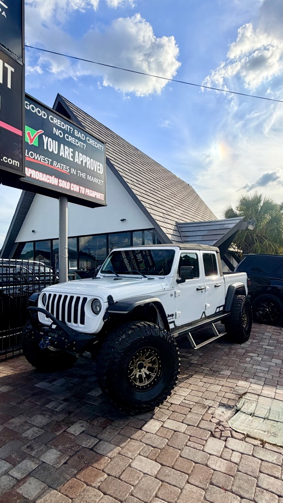 Photo 22 of this JEEP GLADIATOR