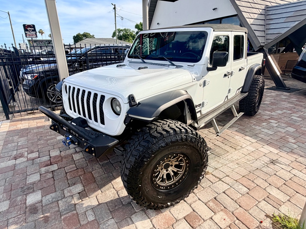 Photo 25 of this JEEP GLADIATOR