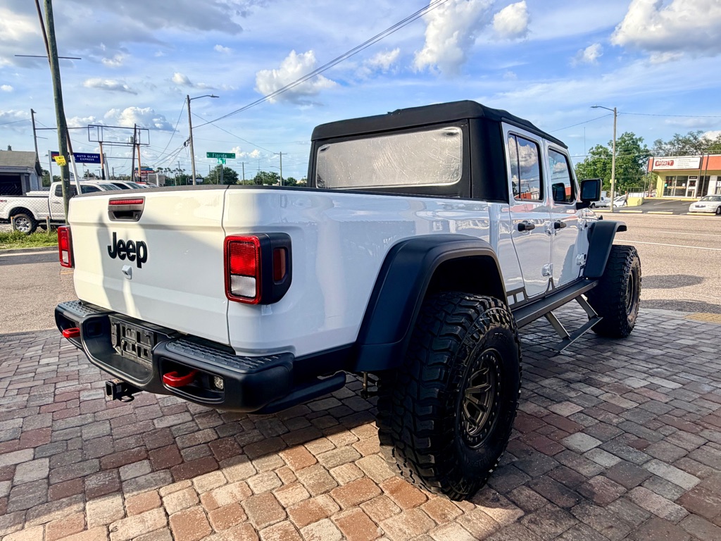 Photo 9 of this JEEP GLADIATOR