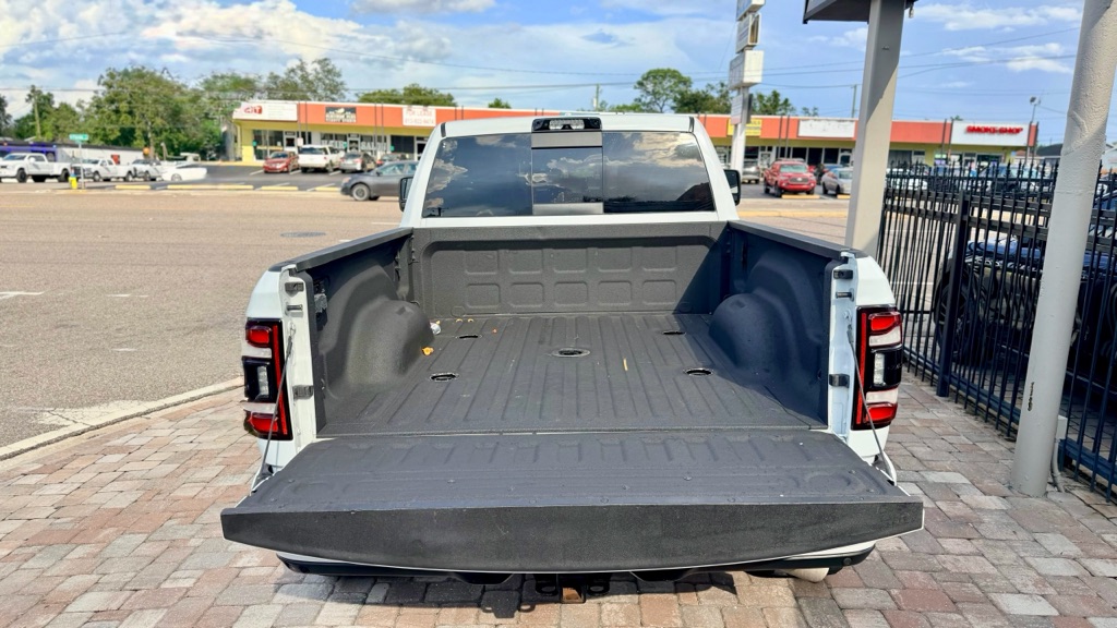 Photo 32 of this RAM 2500