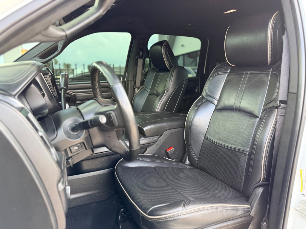 Photo 12 of this RAM 2500