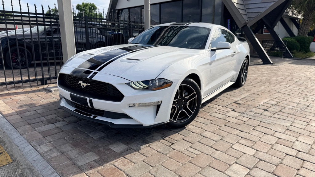 2021 FORD MUSTANG PREMIUM