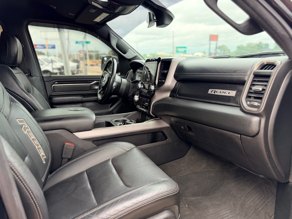 Photo 15 of this RAM 1500