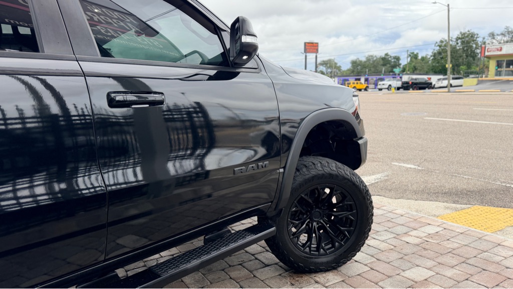 Photo 2 of this RAM 1500