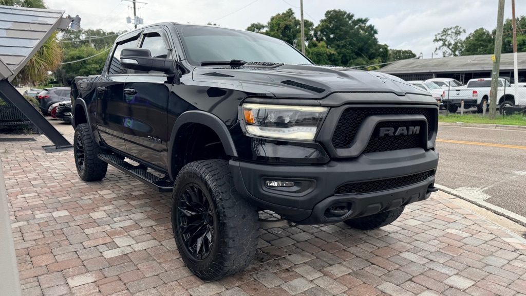 Photo 10 of this RAM 1500