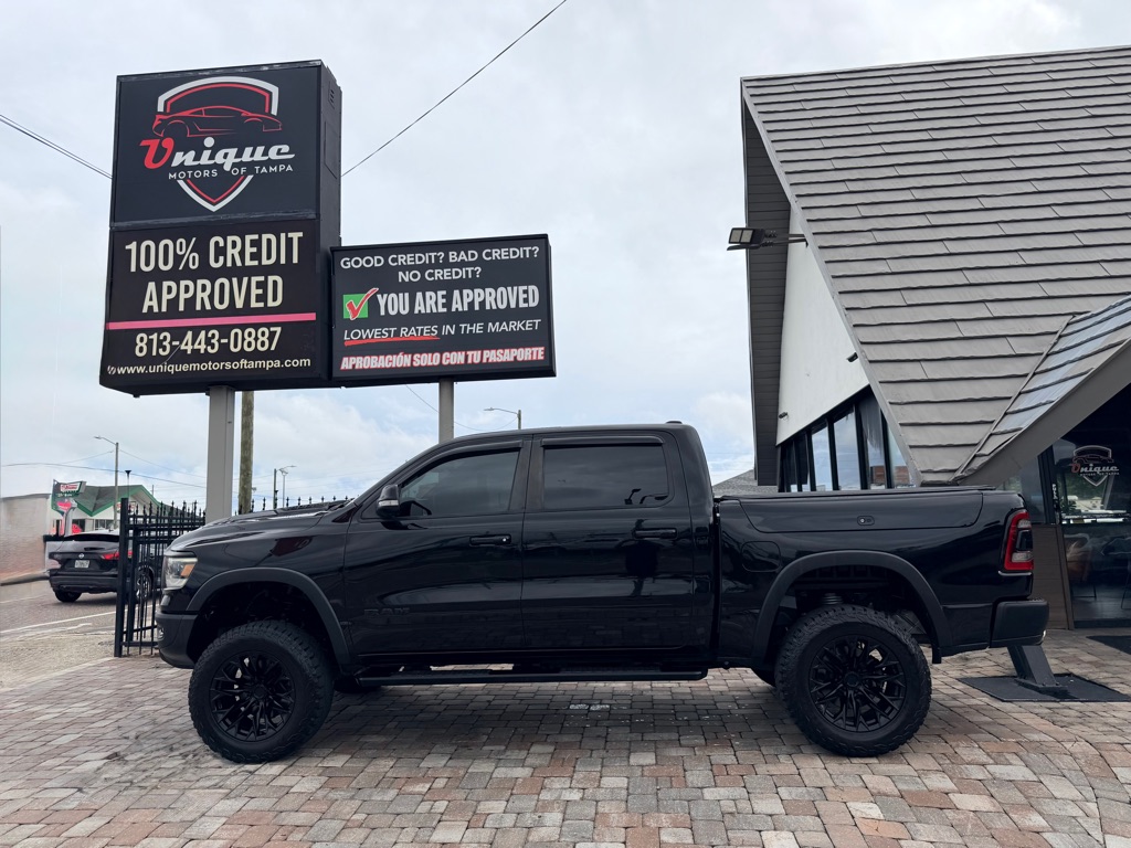 Photo 9 of this RAM 1500
