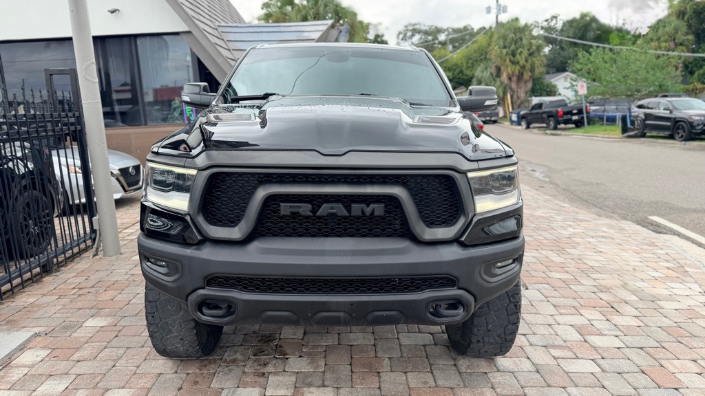 Photo 5 of this RAM 1500