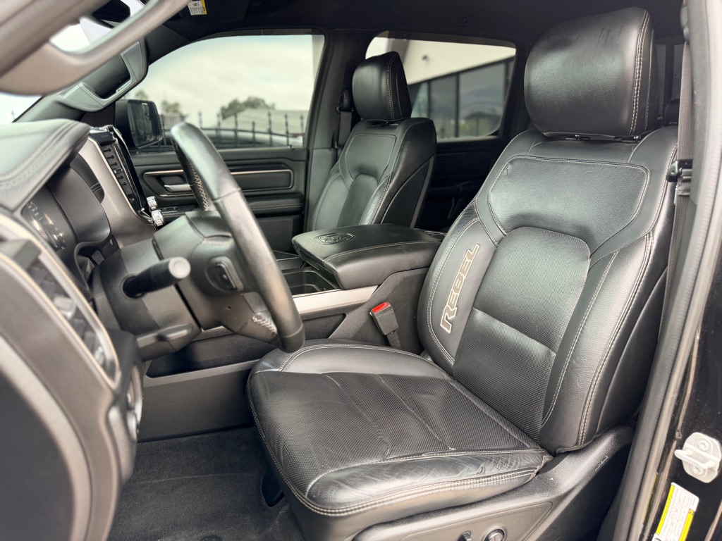 Photo 18 of this RAM 1500