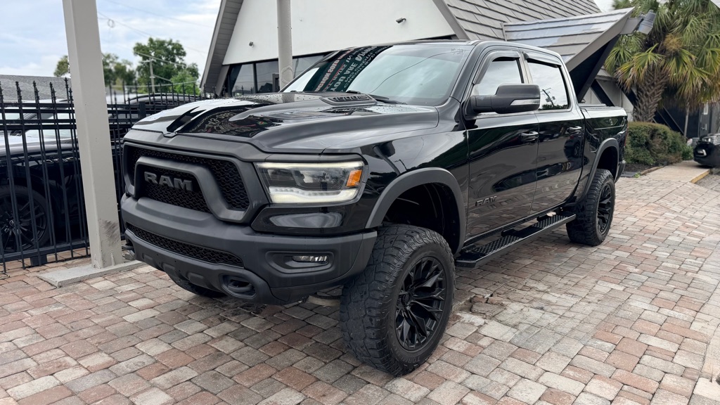 Photo 8 of this RAM 1500
