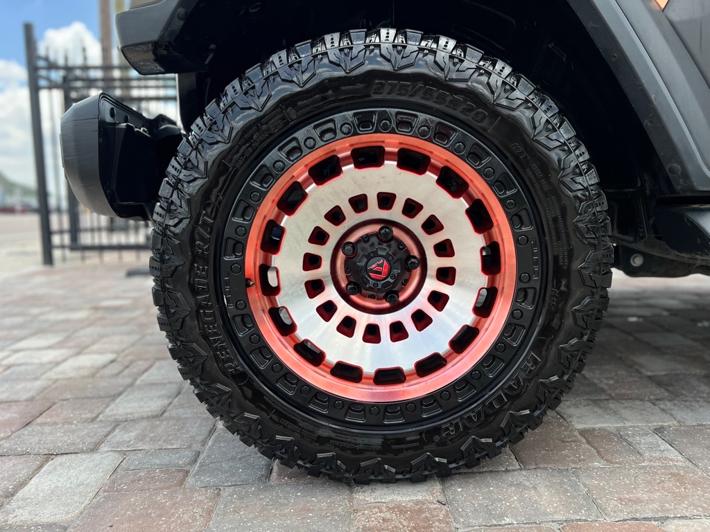 Photo 9 of this JEEP WRANGLER UNLIMI