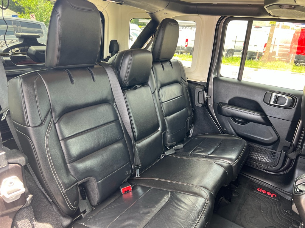 Photo 19 of this JEEP WRANGLER UNLIMI