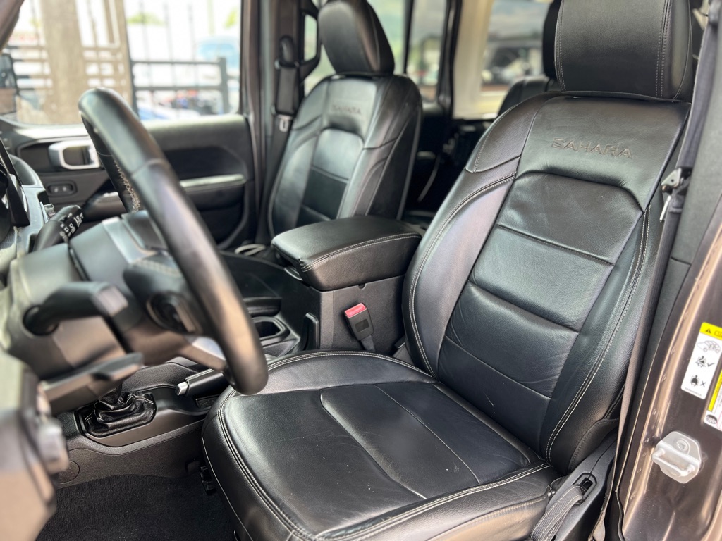 Photo 15 of this JEEP WRANGLER UNLIMI