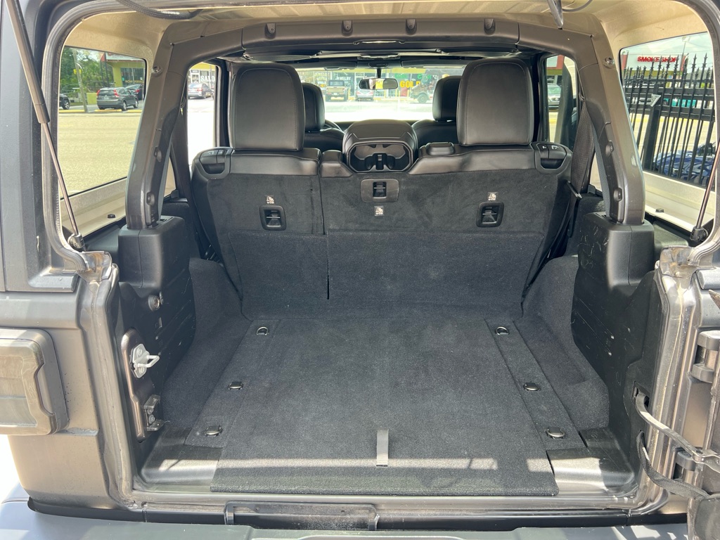 Photo 25 of this JEEP WRANGLER UNLIMI