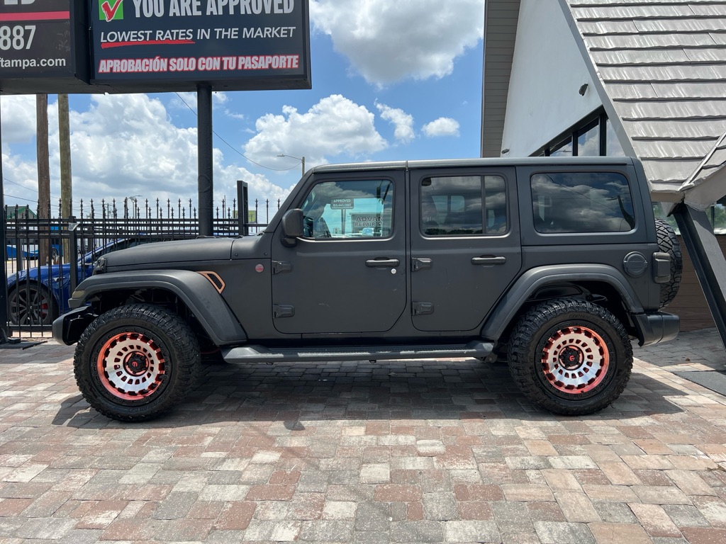 Photo 5 of this JEEP WRANGLER UNLIMI