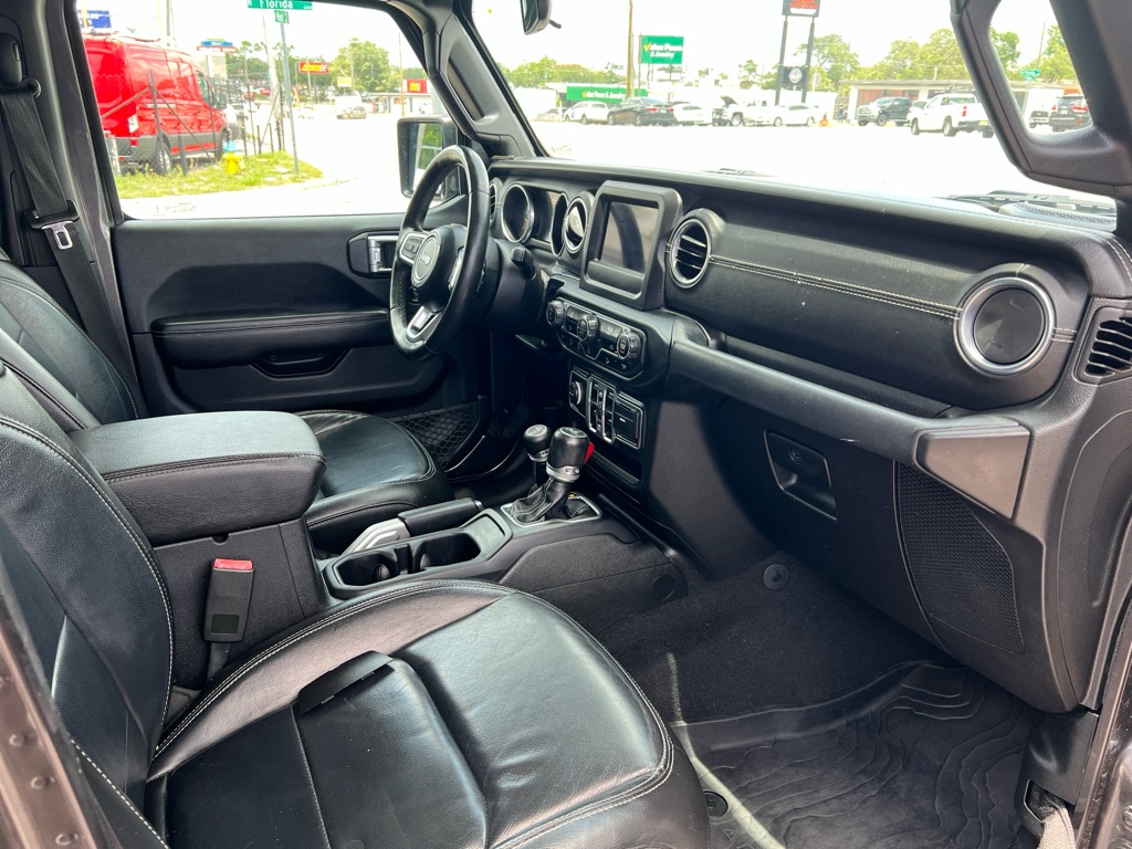 Photo 16 of this JEEP WRANGLER UNLIMI