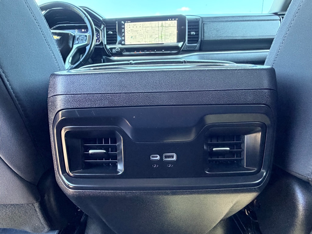 Photo 31 of this CHEVROLET SILVERADO 1500