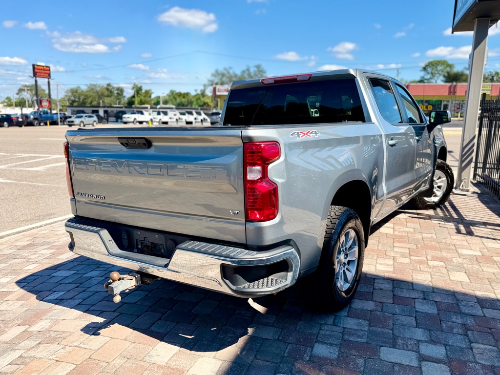 Photo 2 of this CHEVROLET SILVERADO 1500
