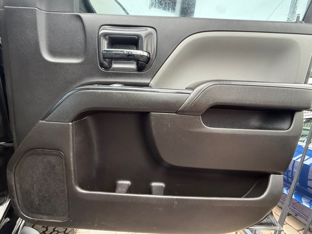 Photo 34 of this GMC SIERRA SLT