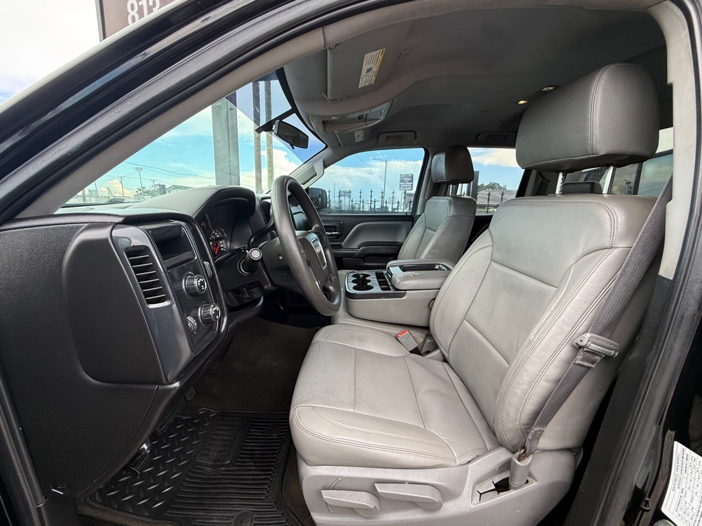 Photo 12 of this GMC SIERRA SLT