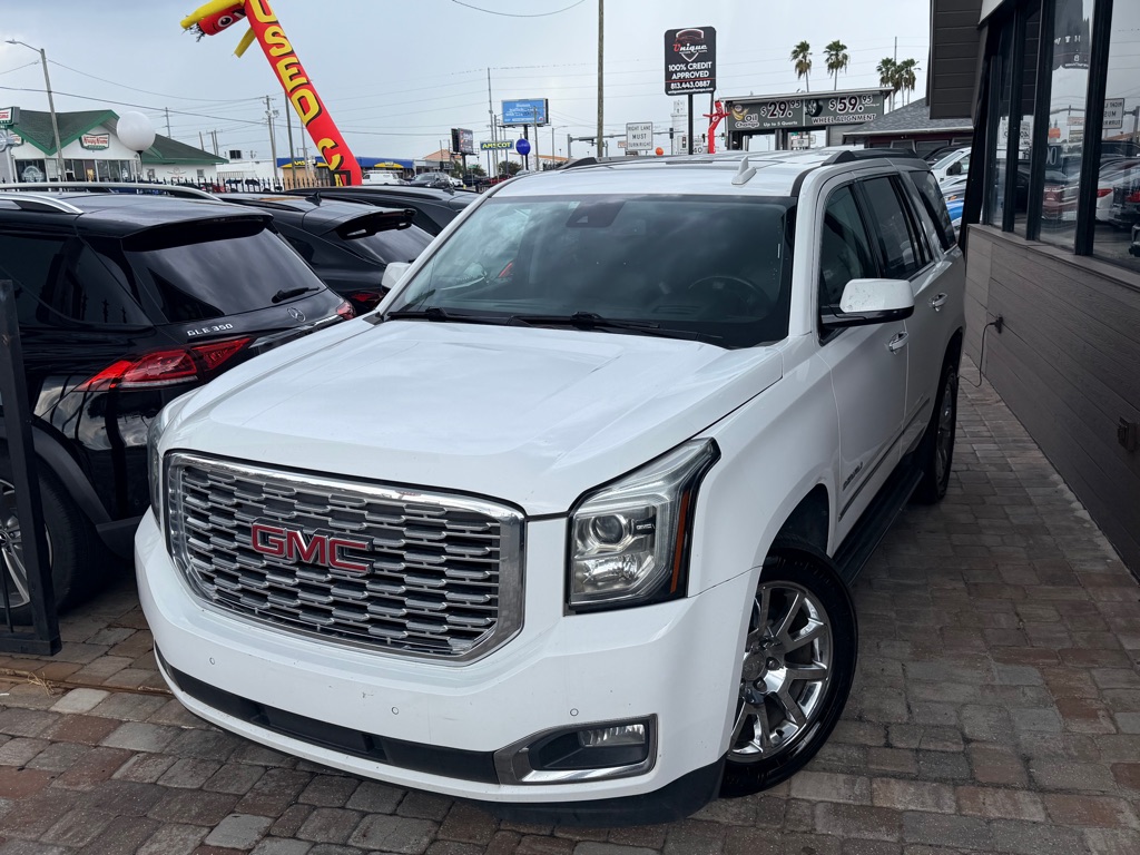 Photo 32 of this GMC YUKON
