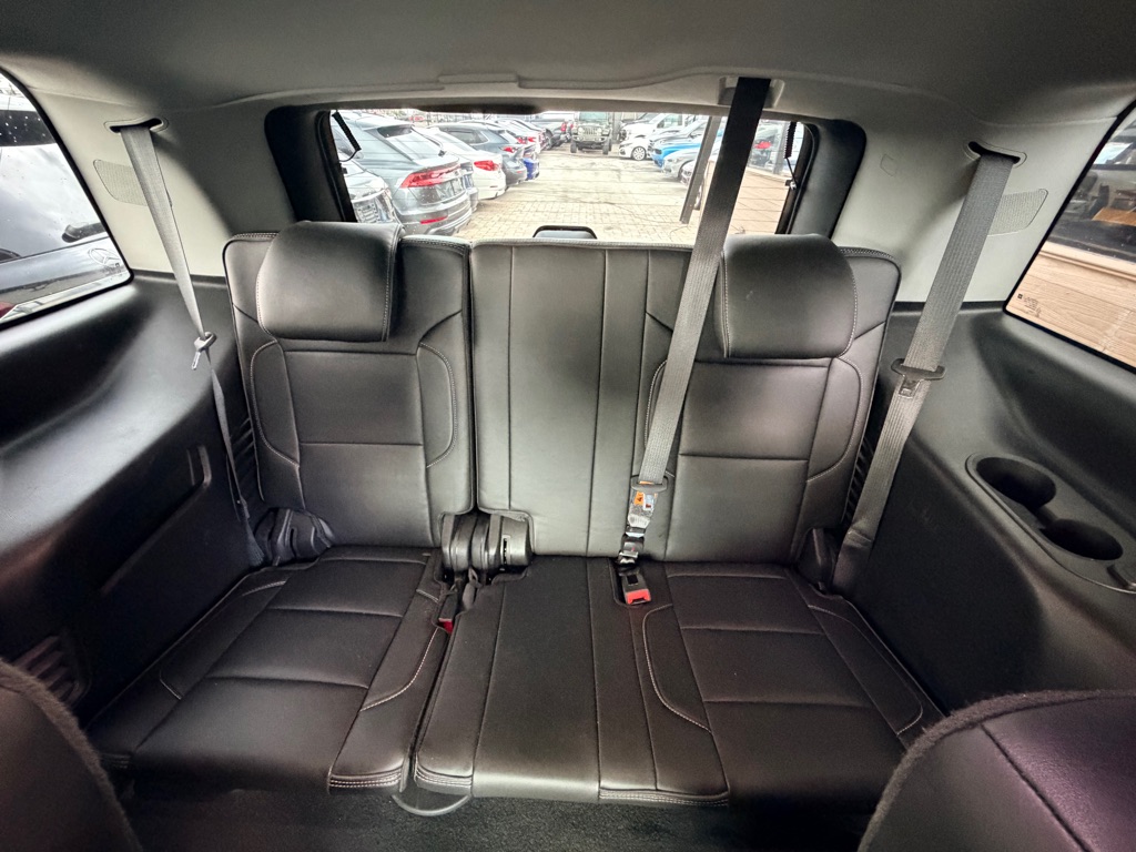 Photo 20 of this GMC YUKON