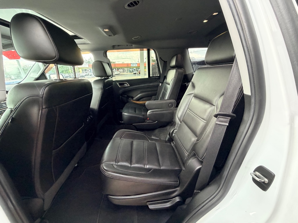 Photo 19 of this GMC YUKON