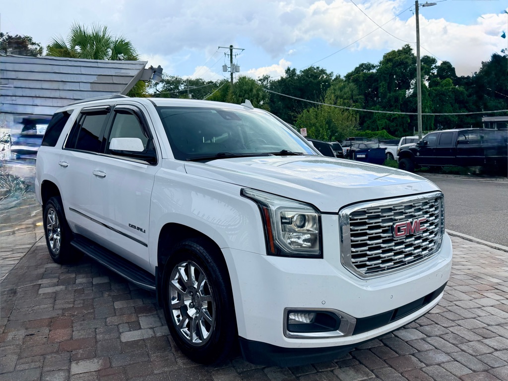 Photo 3 of this GMC YUKON