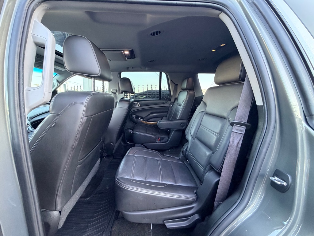 Photo 16 of this GMC YUKON