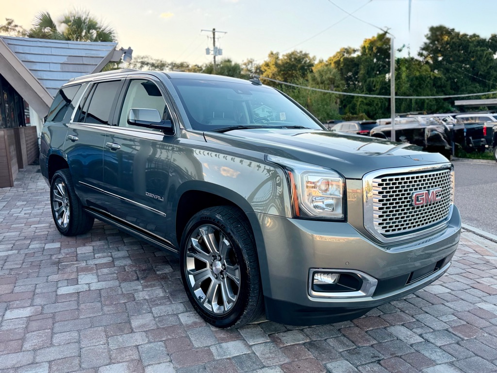Photo 3 of this GMC YUKON