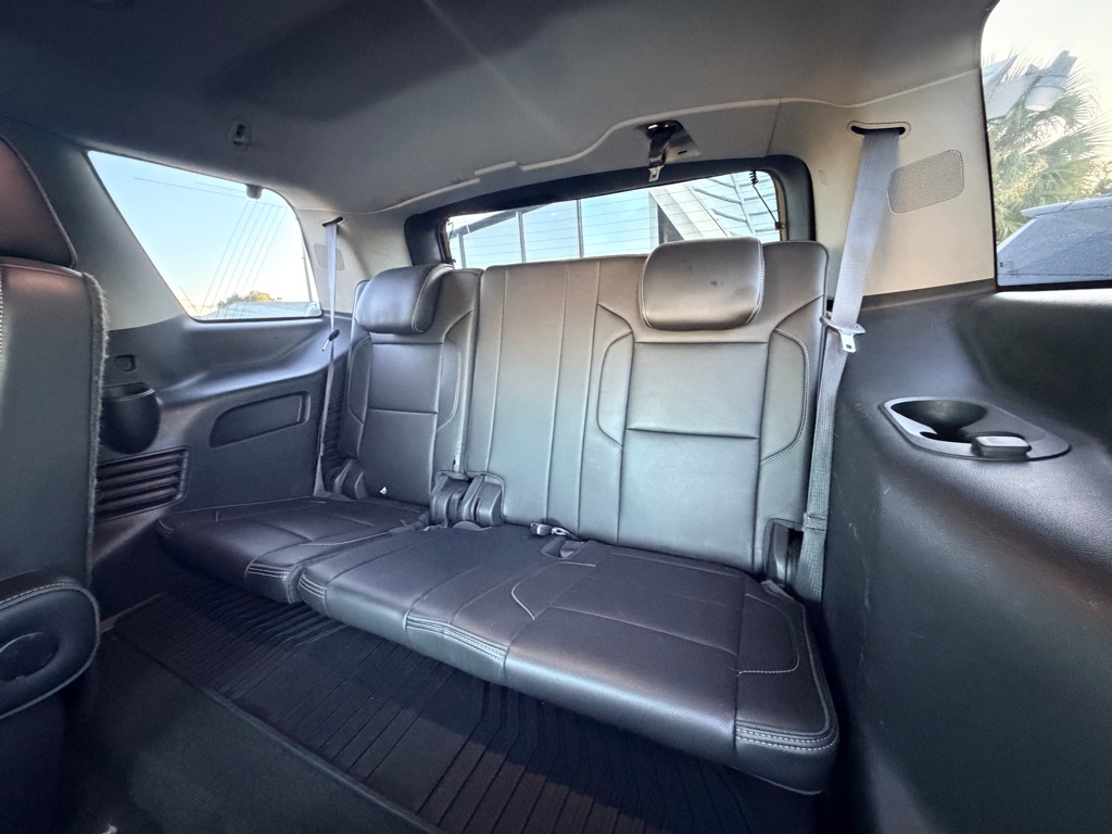 Photo 17 of this GMC YUKON