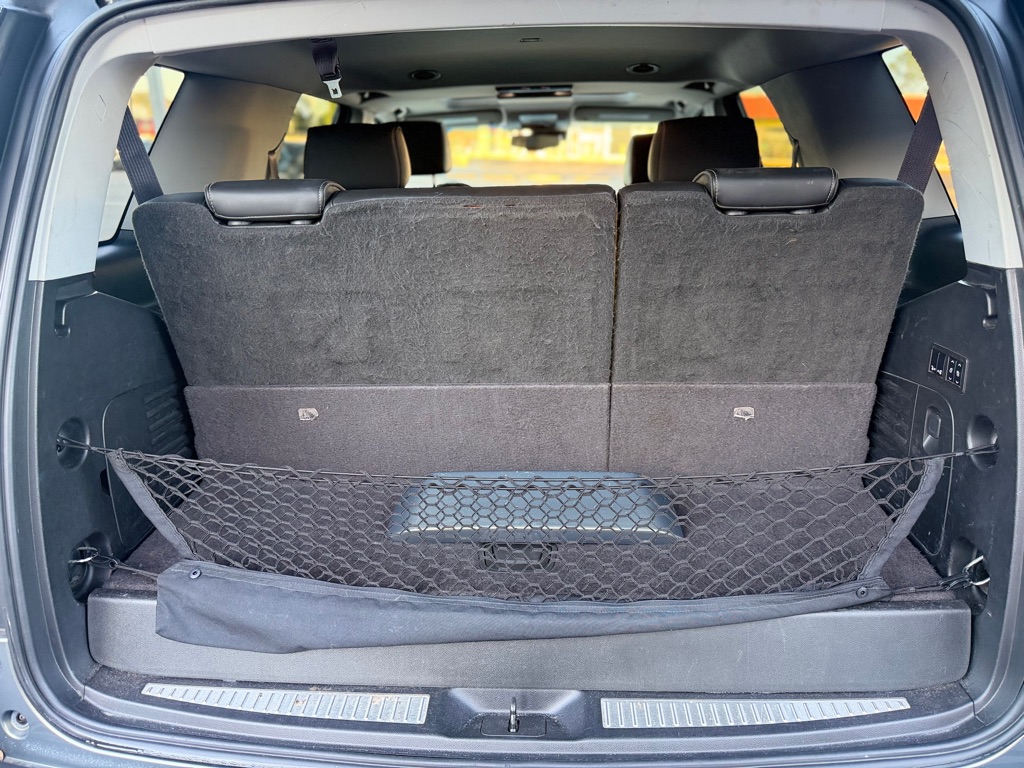 Photo 18 of this GMC YUKON