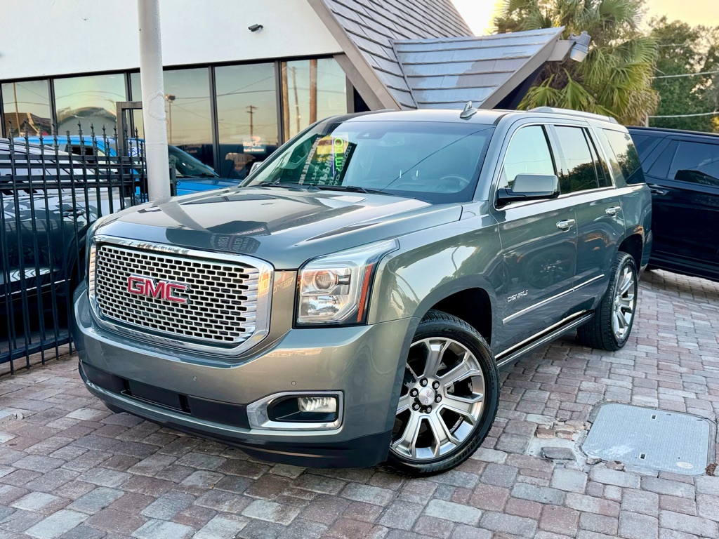 Photo 33 of this GMC YUKON