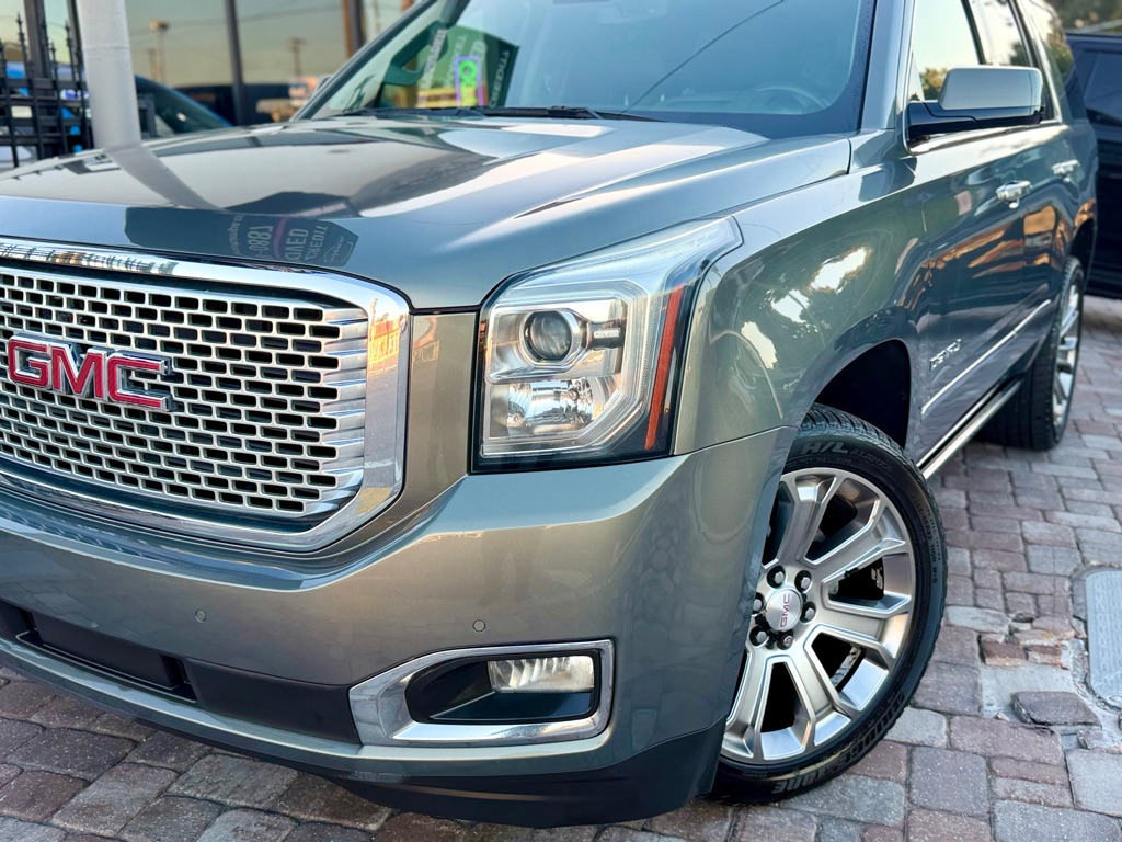 Photo 22 of this GMC YUKON