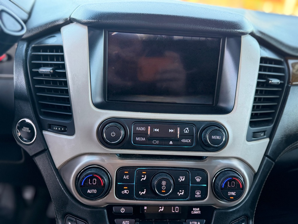 Photo 15 of this GMC YUKON