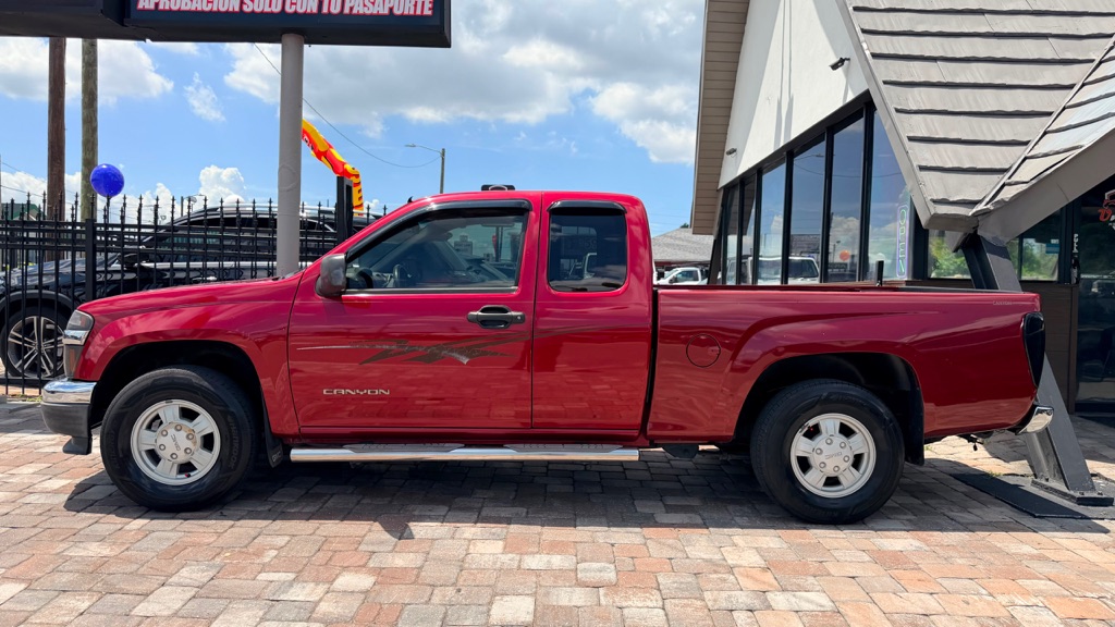 Photo 6 of this GMC CANYON