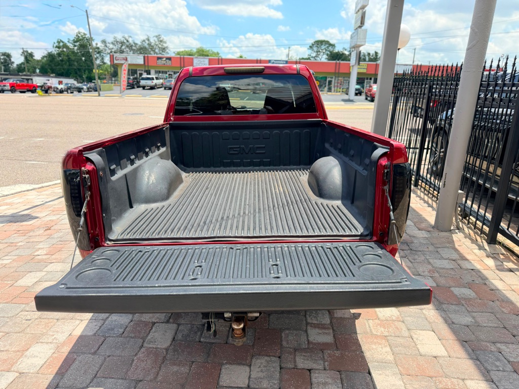 Photo 12 of this GMC CANYON