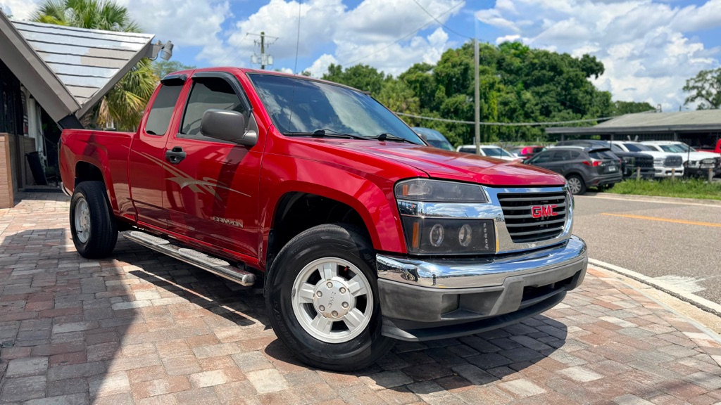 Photo 16 of this GMC CANYON