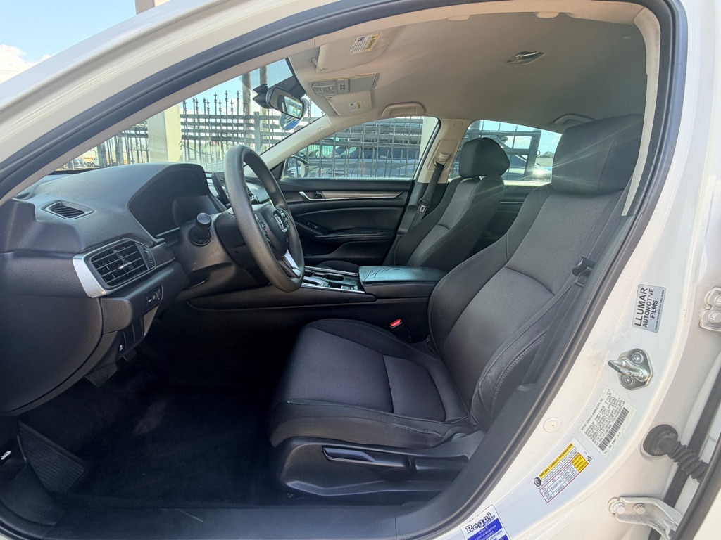 Photo 14 of this HONDA ACCORD
