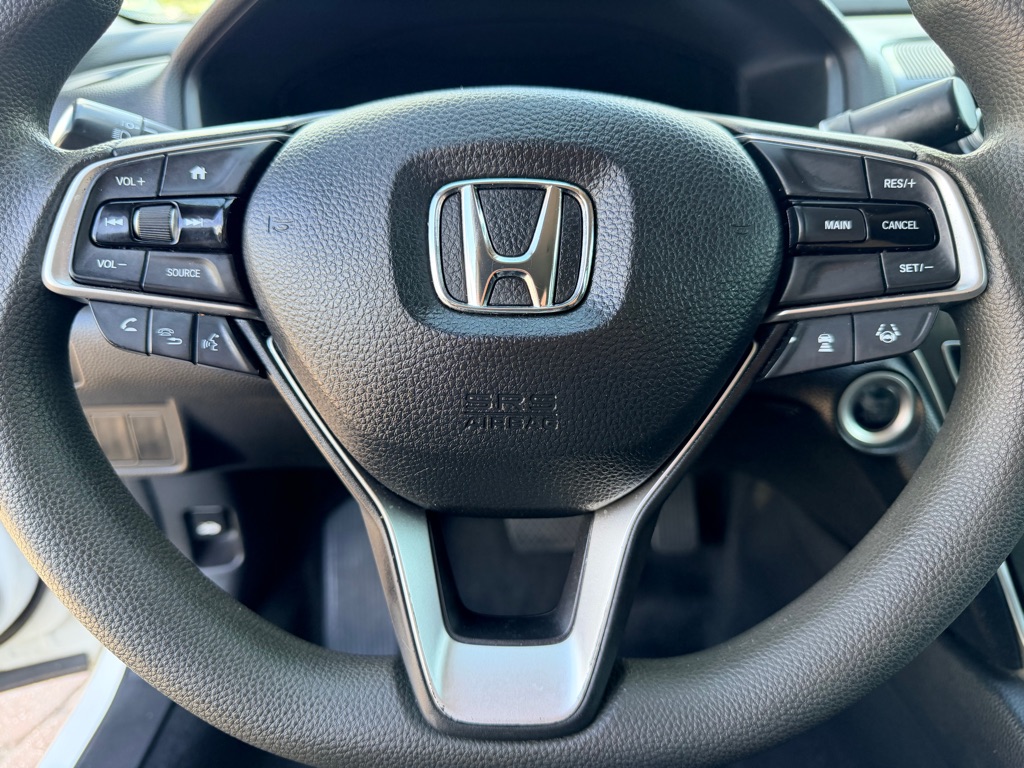 Photo 17 of this HONDA ACCORD