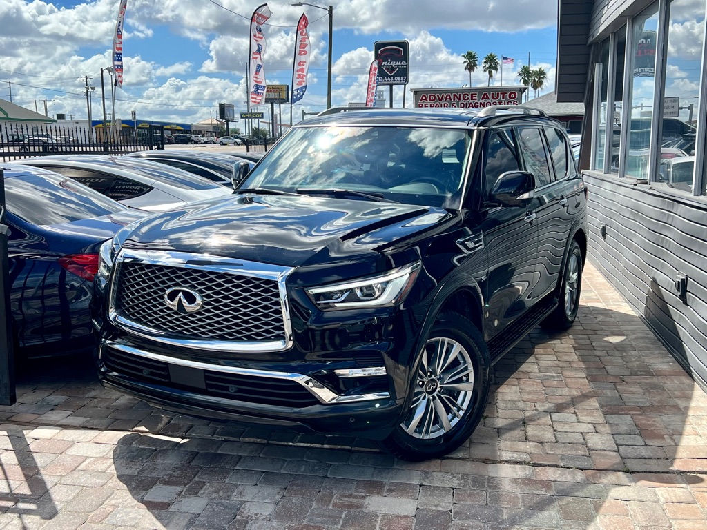 Photo 26 of this INFINITI QX80