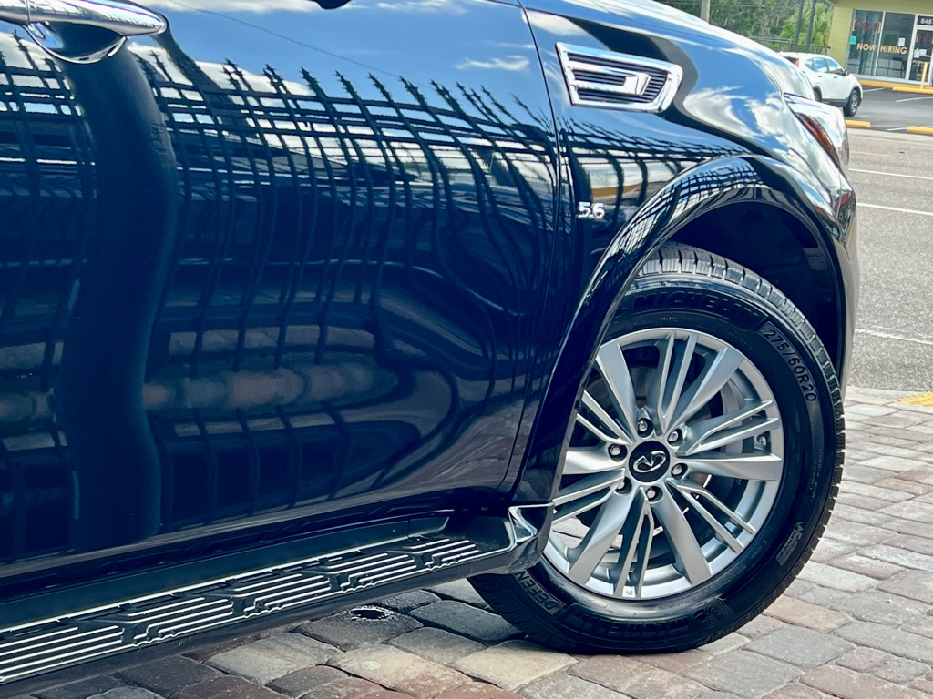 Photo 31 of this INFINITI QX80