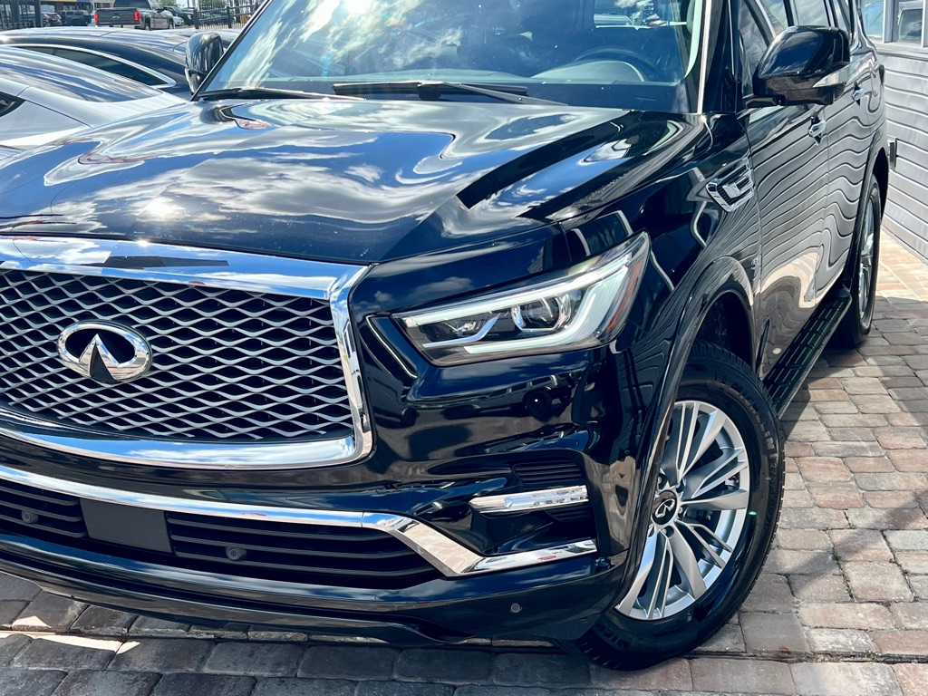 Photo 28 of this INFINITI QX80